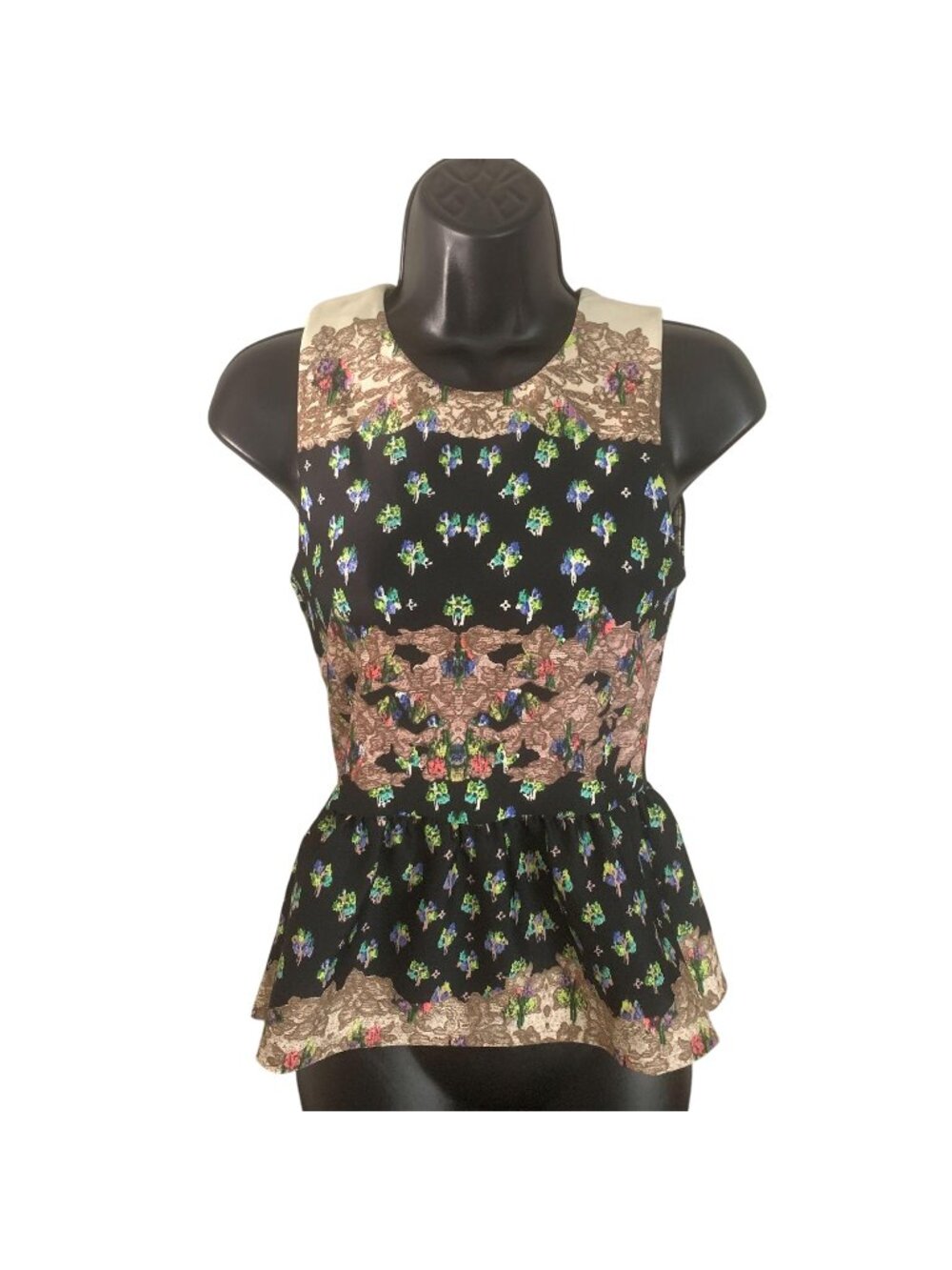 Floral Print Sleeveless Peplum Top With Lace Accents & Back Button Closure